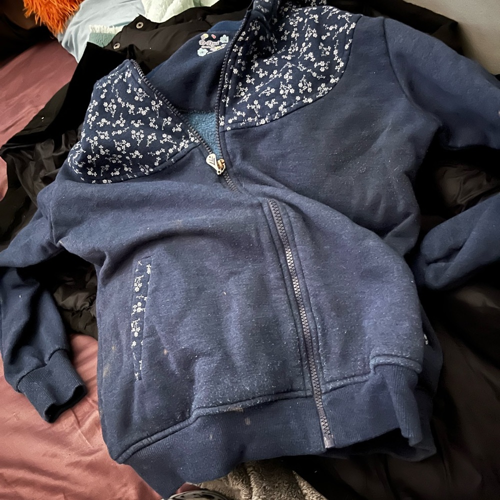 Hi there my name is Ashley. I am selling these items for anyone that is looking.